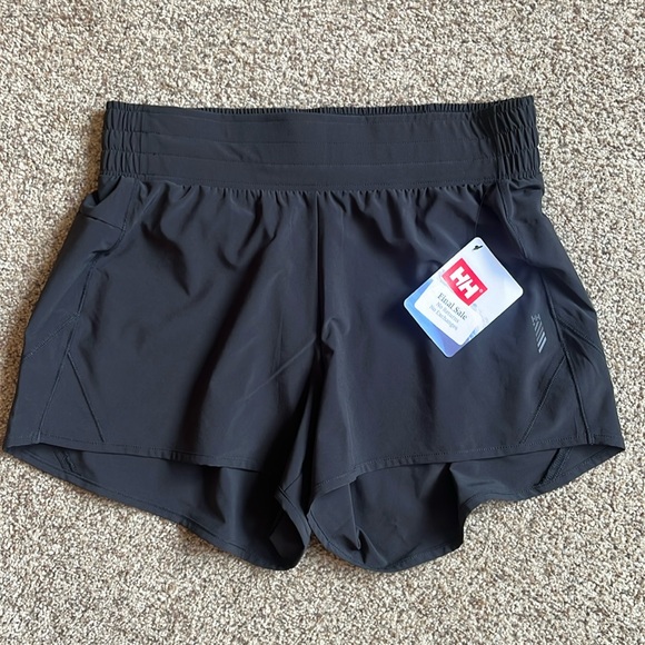 Helly Hansen Pants - Helly Hansen Women’s Tech Trail shorts Black Large NWT